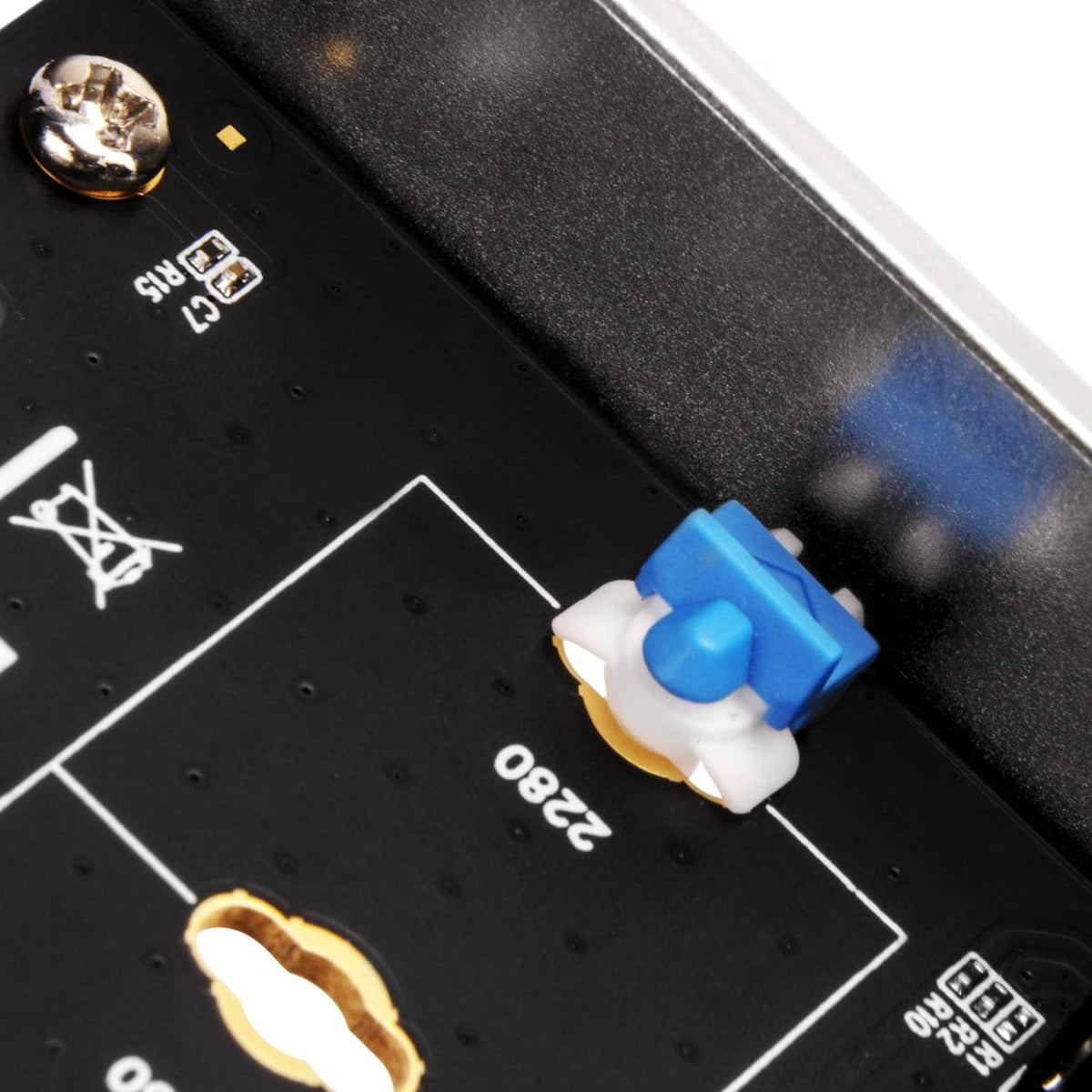 M.2 PCIe NVMe SSD adapter card with Screwless design and CLKREQ# setting support.